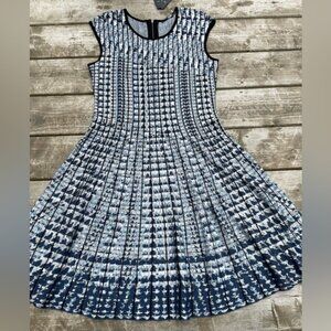 Nic Zoe fit and flare knit dress size M